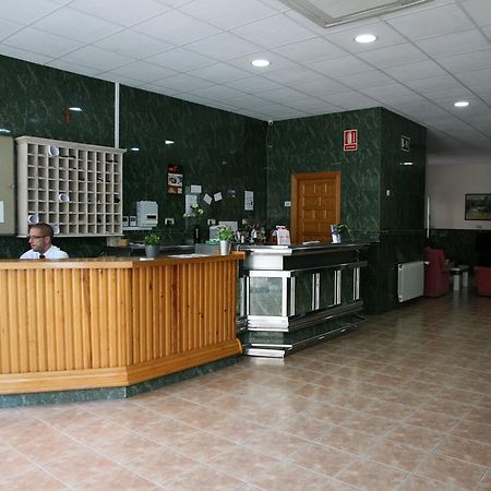 Hostal La Casa De Enfrente Malaga Exterior photo