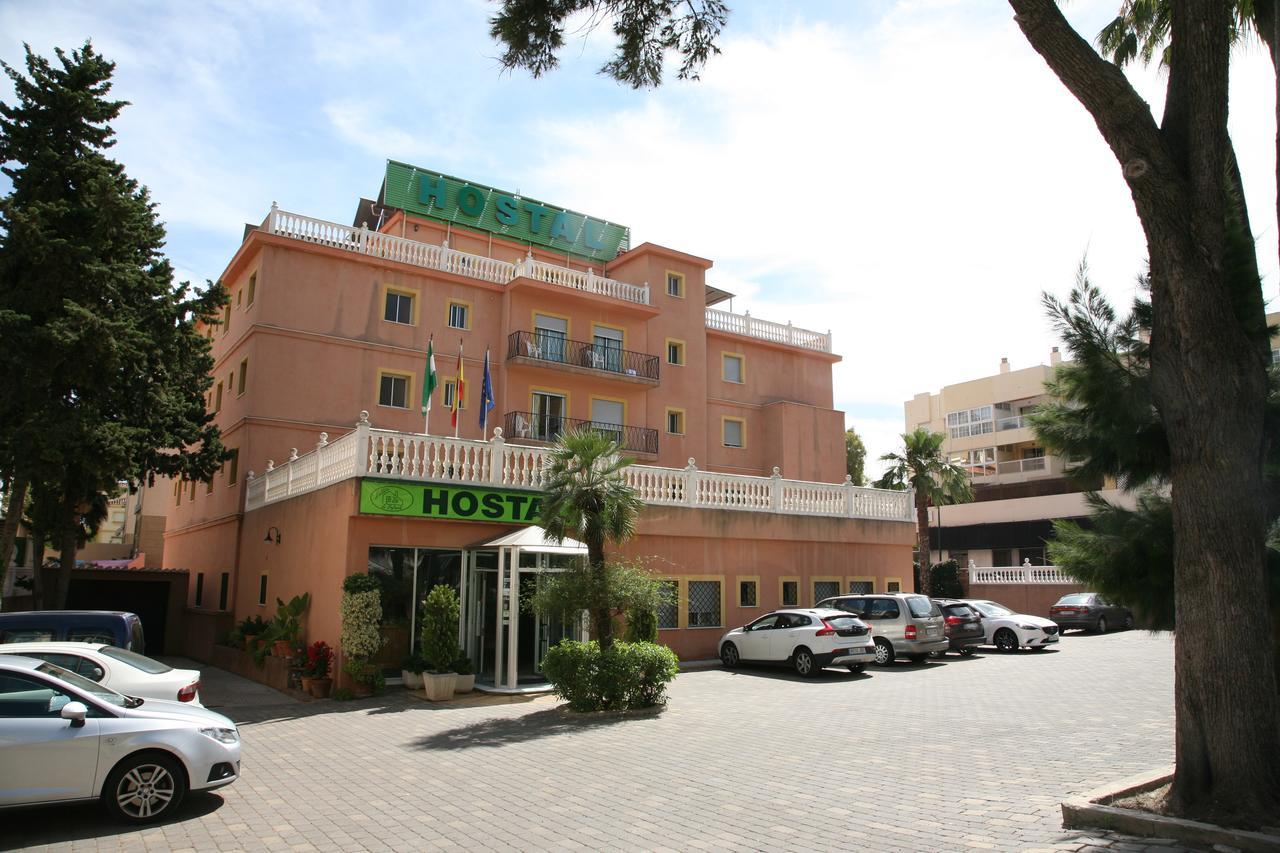 Hostal La Casa De Enfrente Malaga Exterior photo